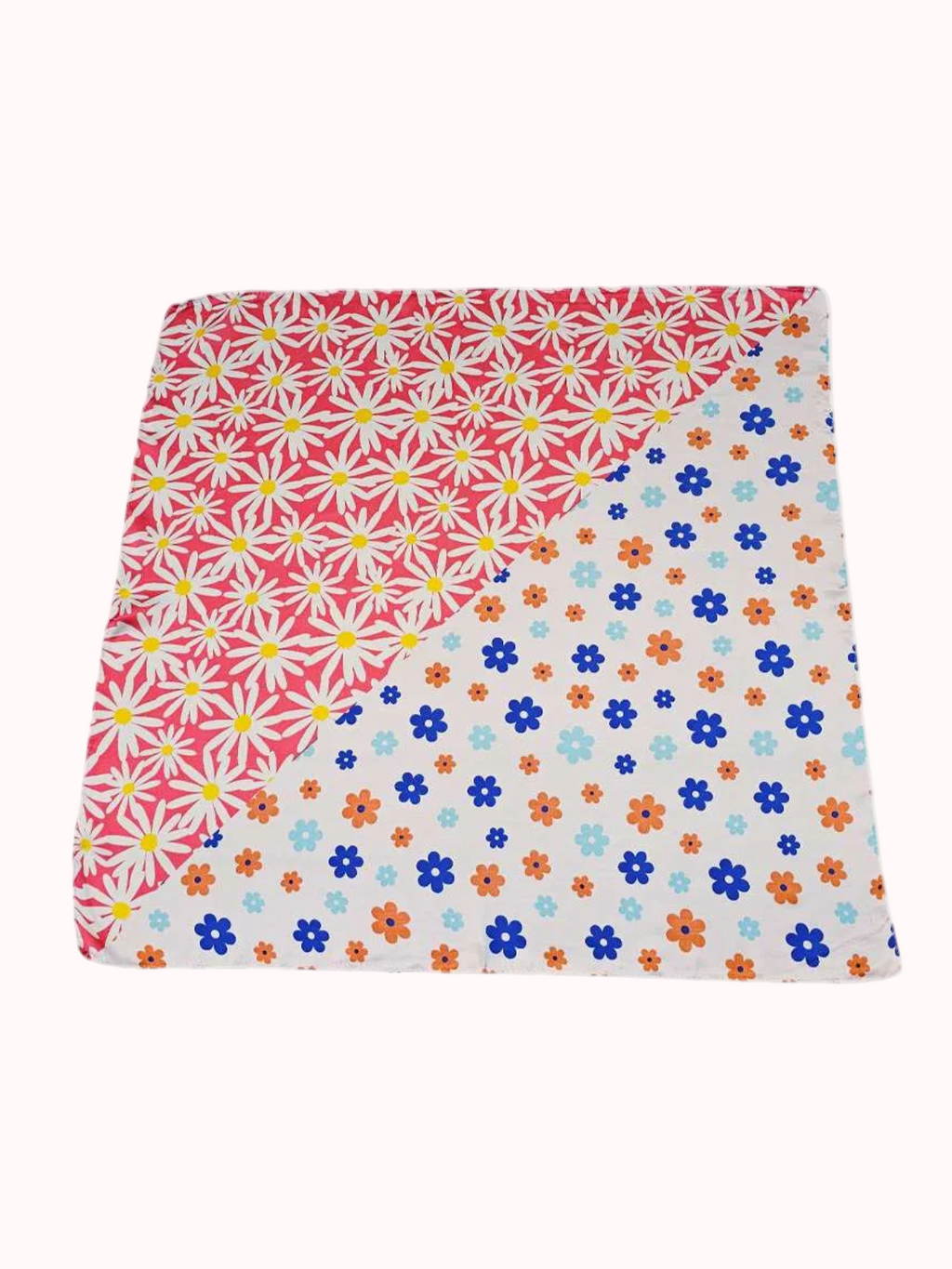 Pañuelo Mediano Estilo Seda – Primavera Flores Rosa (70×70 cm)