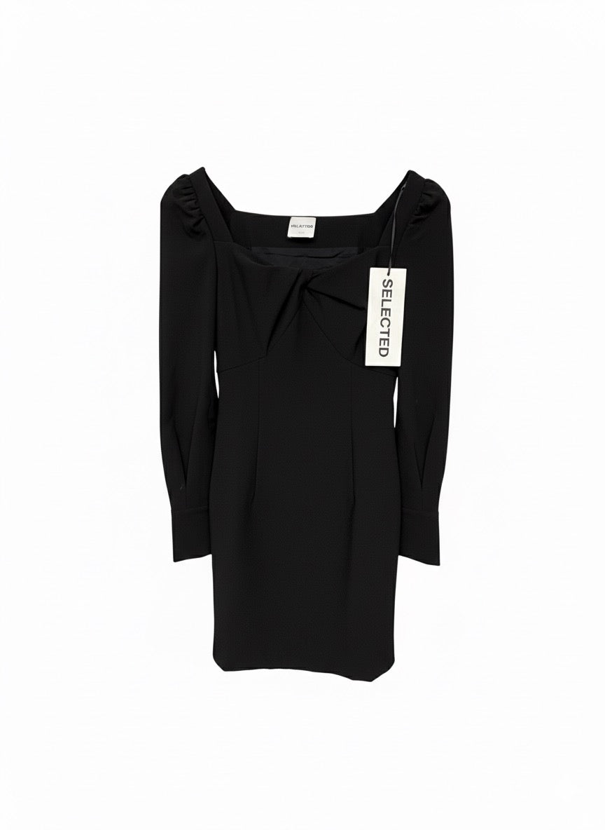 Vestido Negro Manga Larga Escote Cuadrado Elegante